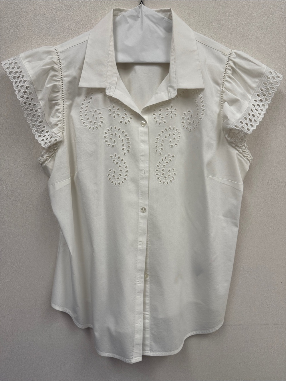 Worthington White Eyelet Sleeve Button-Down Blouse
